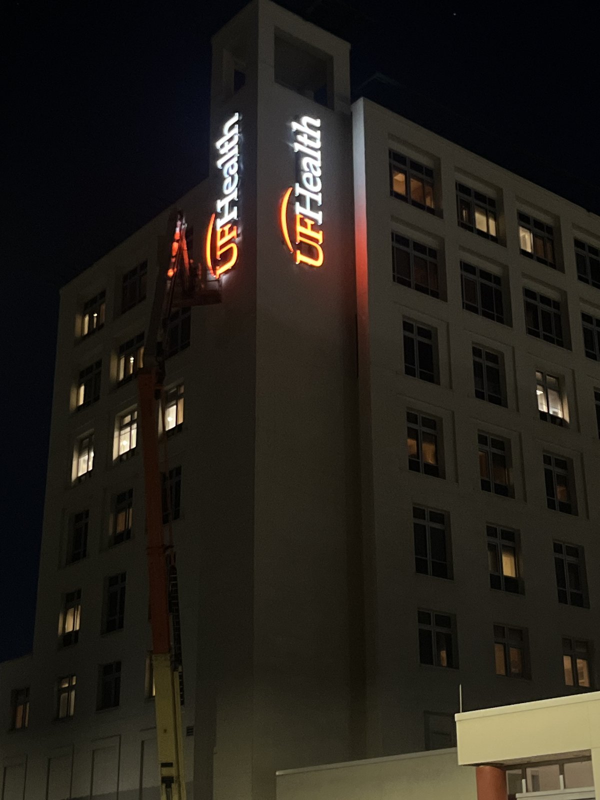 Crane night operation